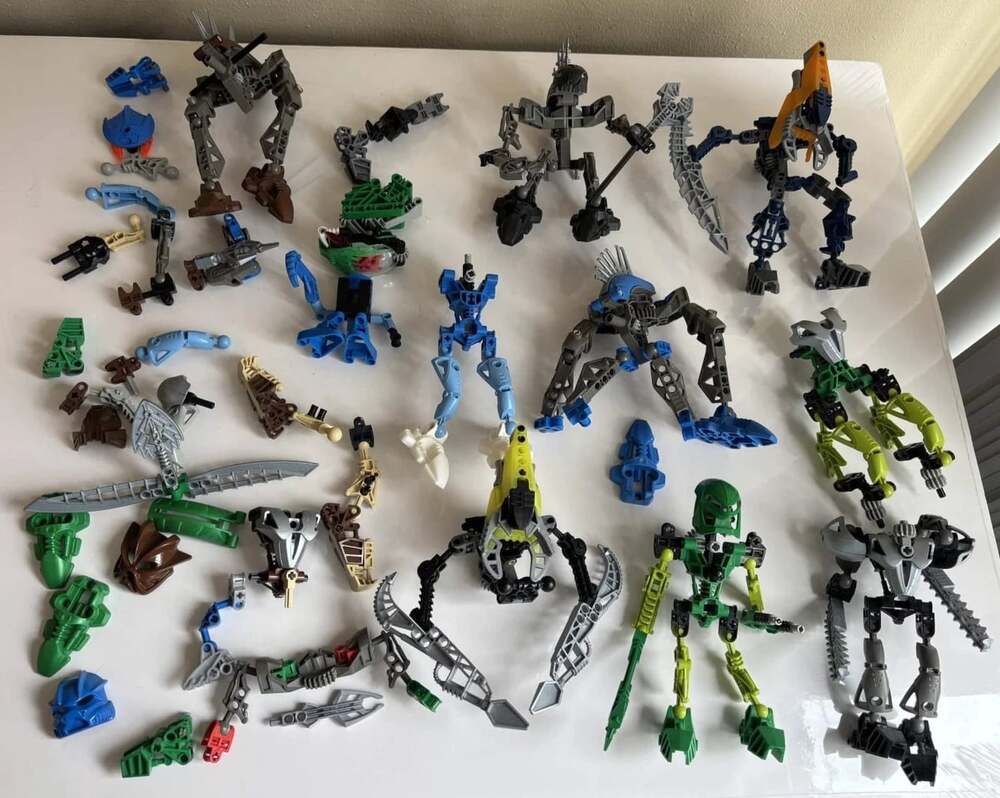 Lego Bionicles Incomplete Sets Parts Only Vakhi Rahkshi Toe Lewa With DMG Lot